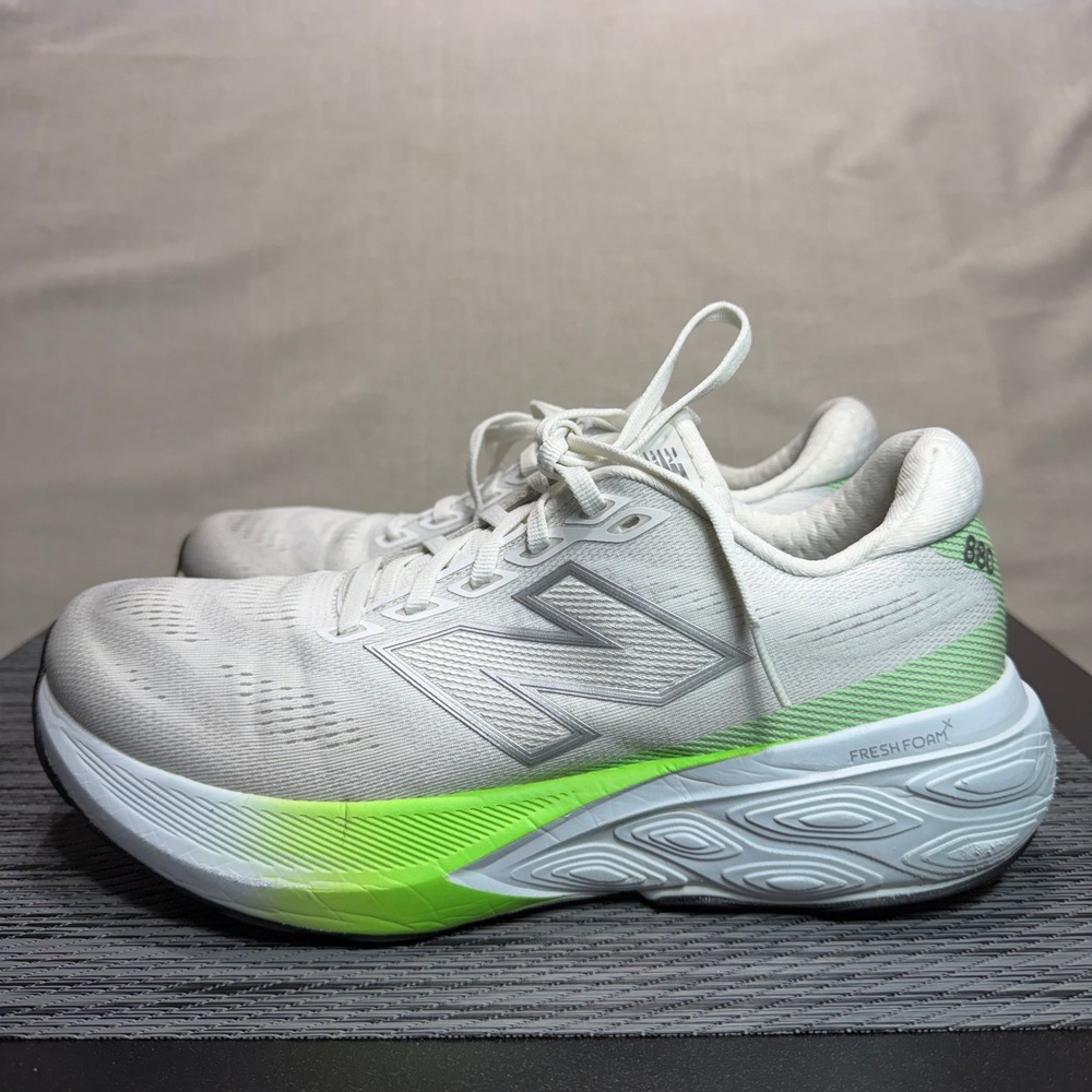 New Balance Fresh Foam X 880 v15 Shoes - Womens 9 - White Green Running